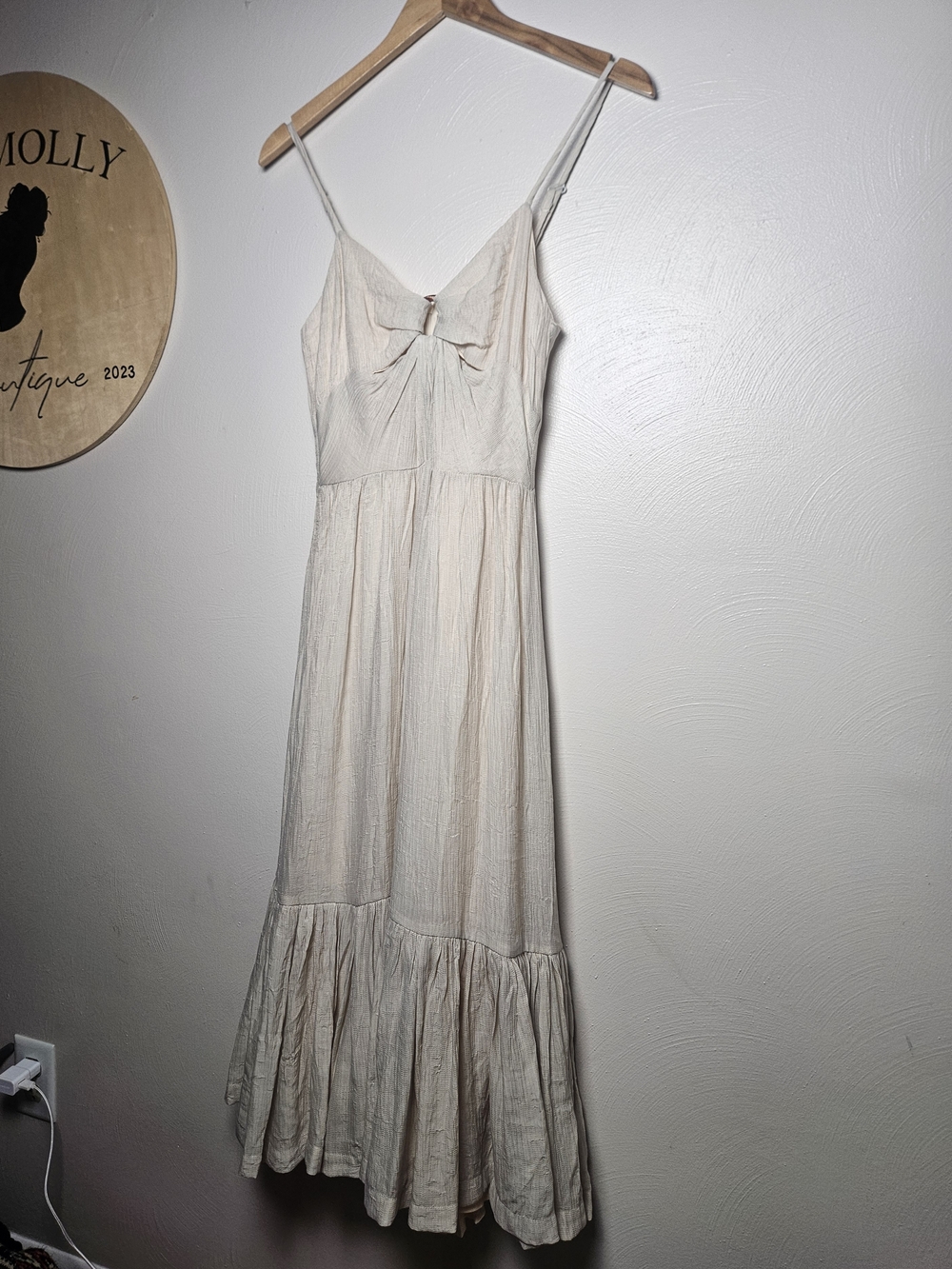 Petal & Pup Cream Maxi Dress with Tie Front - Picture 3 of 9